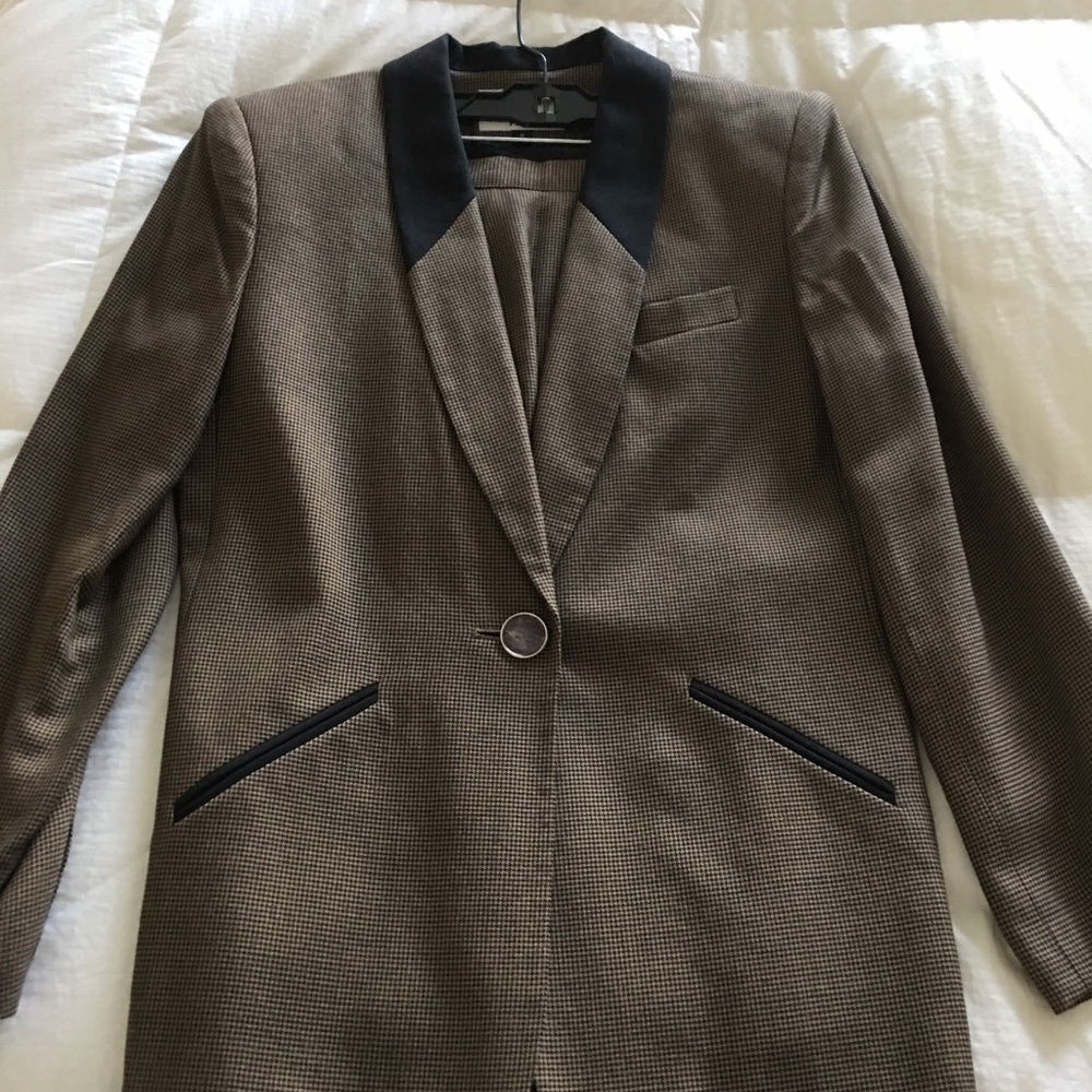 Suit
